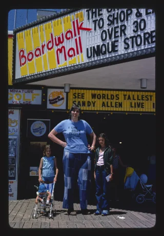 Sandy Allen height profile photo