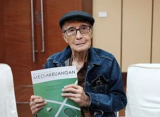 Sapardi Djoko Damono height profile photo