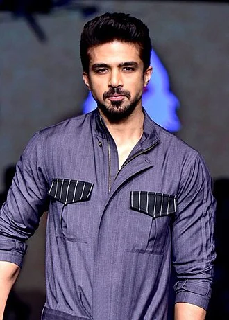 Saqib Saleem height profile photo