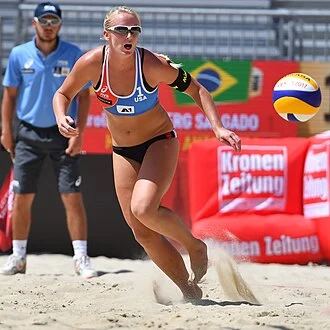 Sara Hughes height profile photo