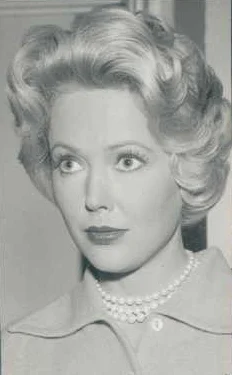 Sara Shane height profile photo