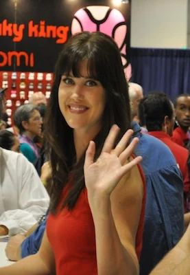 Sarah Lancaster height profile photo