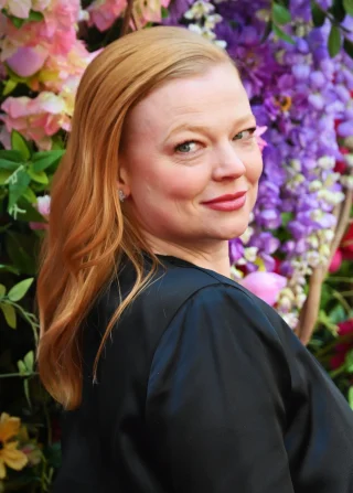 Sarah Snook height profile photo