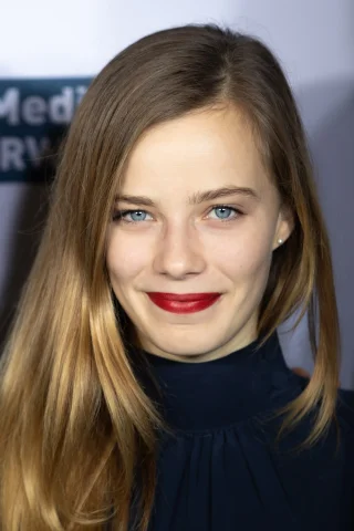 Saskia Rosendahl height profile photo
