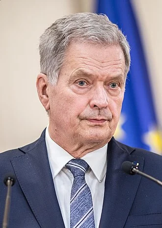 Sauli Niinistö height profile photo