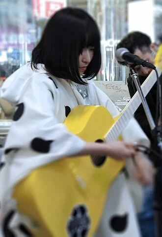 Sayuri (musician) height profile photo