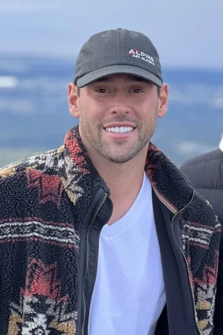 Scooter Braun height profile photo