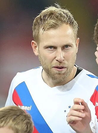 Scott Arfield height profile photo