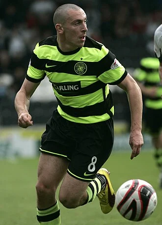 Scott Brown (footballer, born June 1985) height profile photo