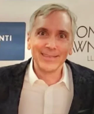 Scott Lowell height profile photo