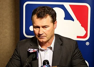 Scott Servais height profile photo