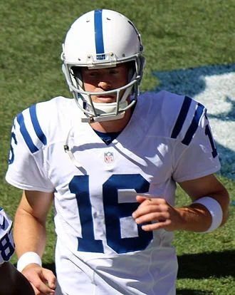 Scott Tolzien height profile photo