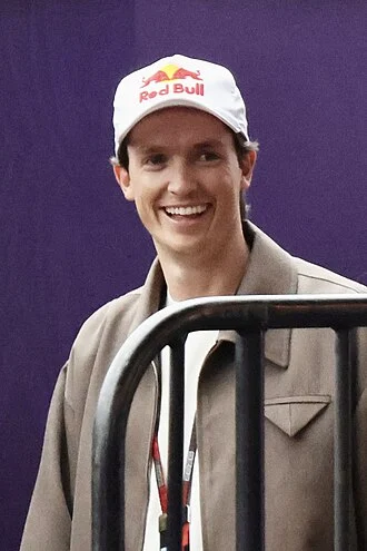 Scotty James height profile photo