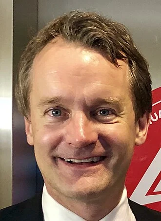 Seamus O'Regan height profile photo