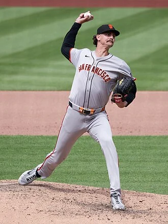 Sean Hjelle height profile photo