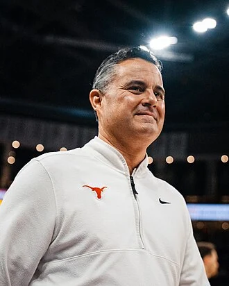 Sean Miller height profile photo
