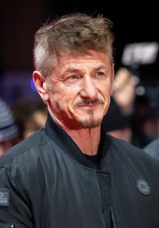 Sean Penn height profile photo