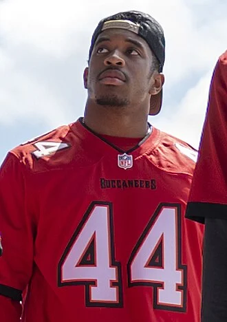 Sean Tucker (American football) height profile photo