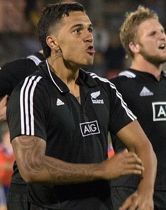 Sean Wainui height profile photo