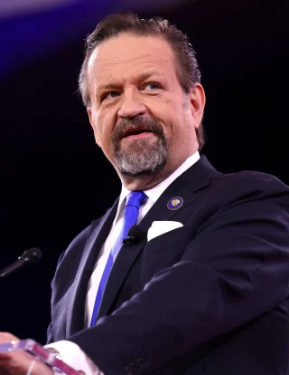 Sebastian Gorka height profile photo
