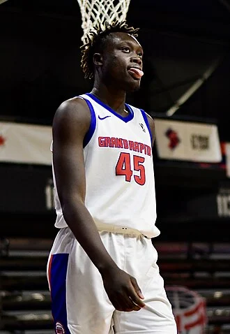 Sekou Doumbouya height profile photo