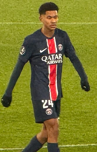 Senny Mayulu height profile photo