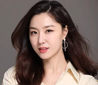 Seo Ji-hye height profile photo