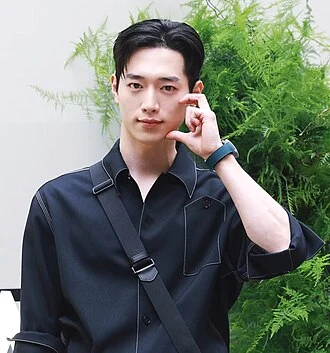 Seo Kang-joon height profile photo