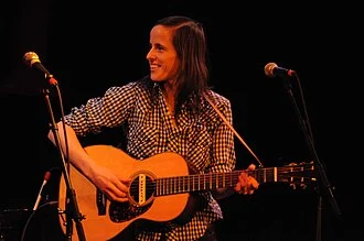 Sera Cahoone height profile photo