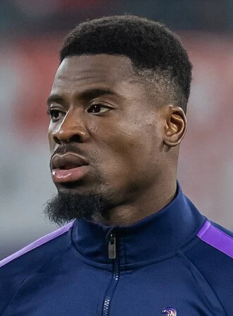 Serge Aurier height profile photo