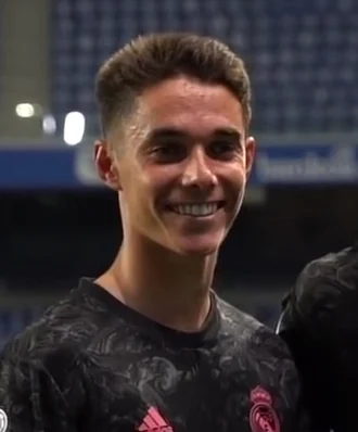 Sergio Arribas (footballer, born 2001) height profile photo