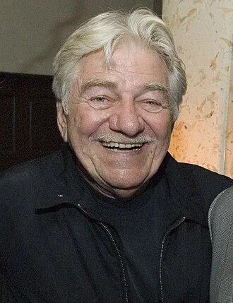 Seymour Cassel height profile photo