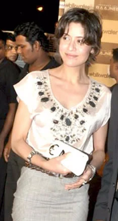 Shabana Raza height profile photo