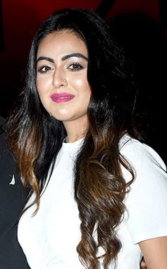 Shafaq Naaz height profile photo