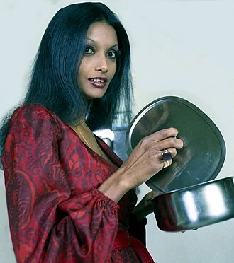 Shakira Caine height profile photo