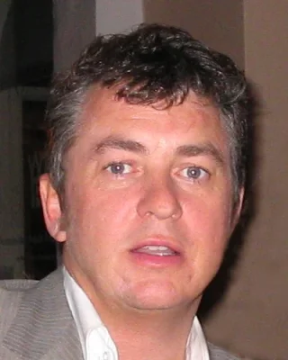 Shane Richie height profile photo