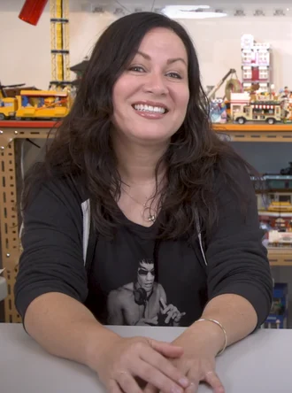 Shannon Lee height profile photo