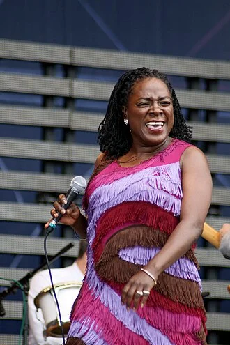 Sharon Jones height profile photo