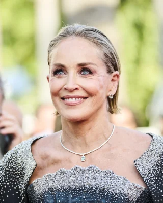 Sharon Stone height profile photo