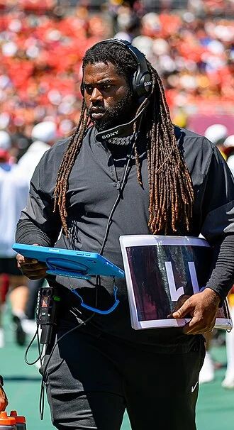 Sharrif Floyd height profile photo