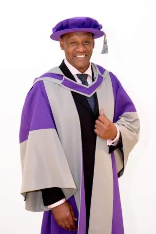 Shaun Wallace height profile photo