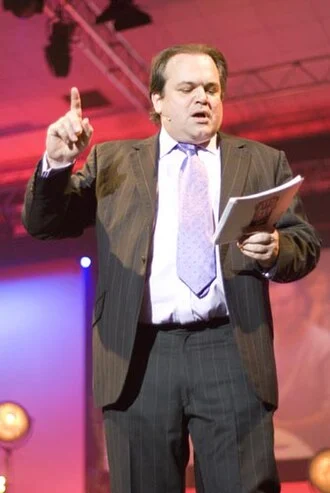 Shaun Williamson height profile photo