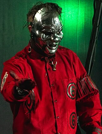 Shawn Crahan height profile photo