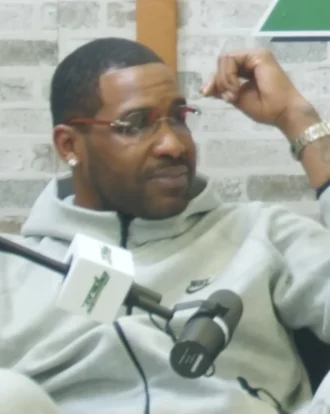 Shawne Williams height profile photo