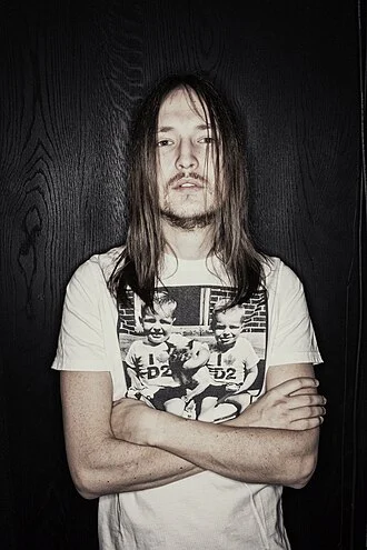 Shellback (music producer) height profile photo