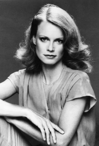 Shelley Hack height profile photo