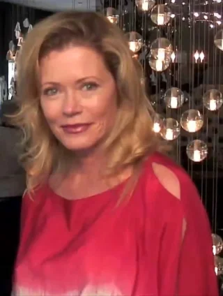 Sheree J. Wilson height profile photo