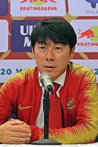 Shin Tae-yong height profile photo