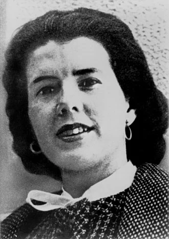 Shirley Ann Grau height profile photo