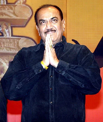 Shivaji Satam height profile photo